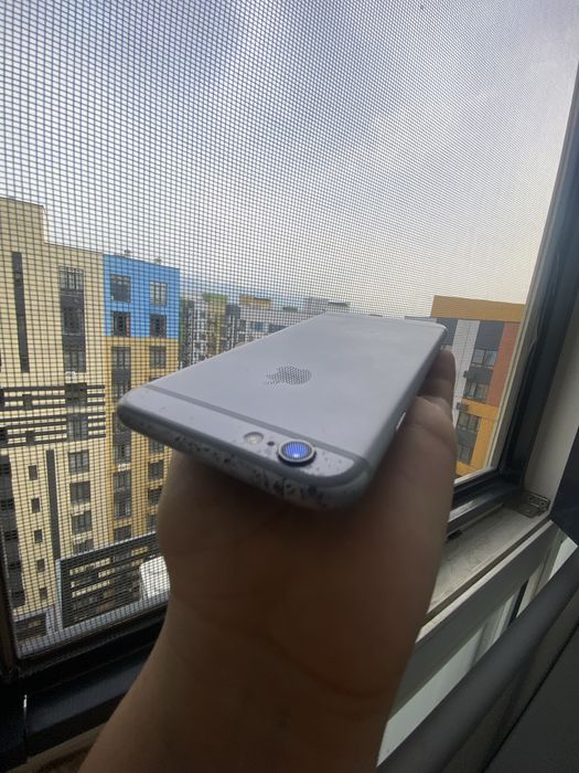 Телефон  Айфон 6s