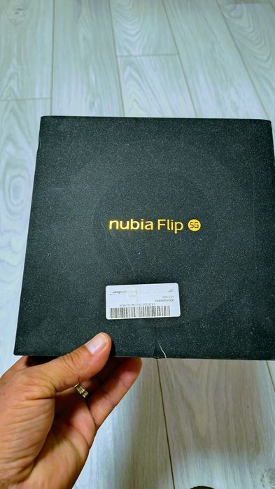 ZTE Nubia flip nou