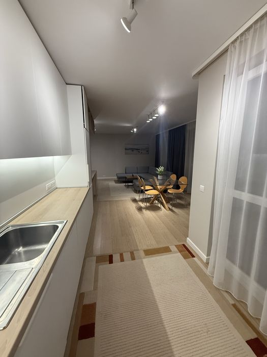 Продава се Тристаен апартамент в Варна, Бриз - 130 кв.м за 3000 €/кв.м - Снимка #1