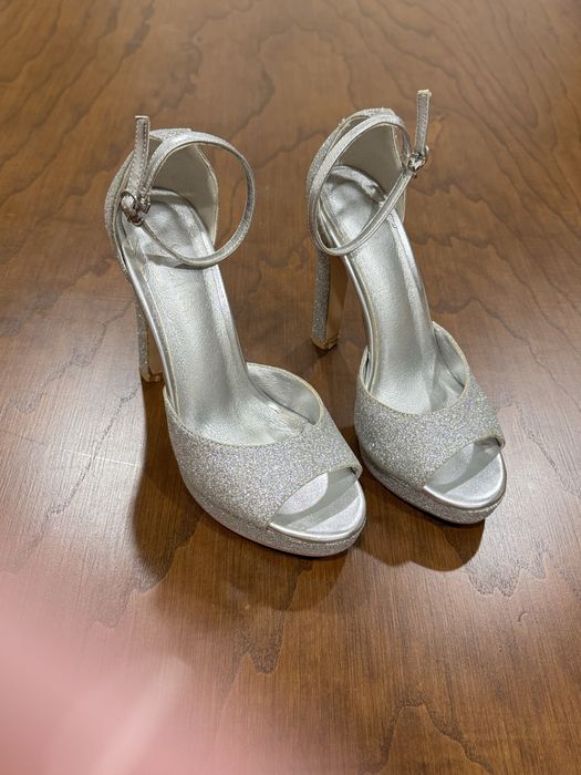 Блестящие босоножки, подойдут для торжеств, свадеб, вечеринок!
