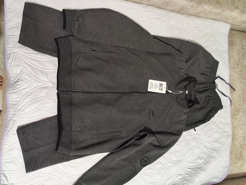 Новый спортивный костюм