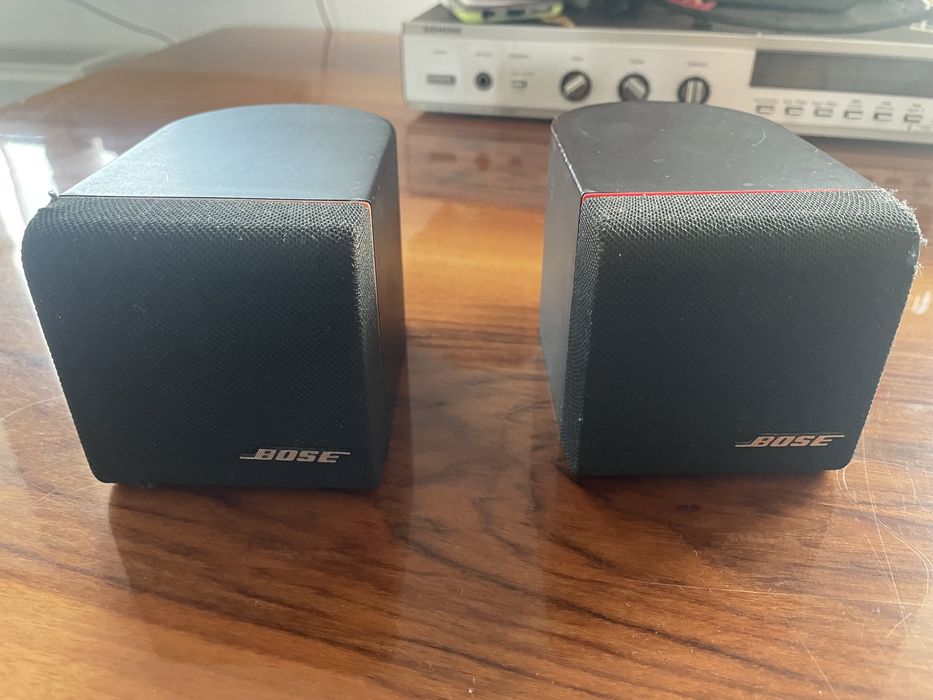 Sateliți Bose redline