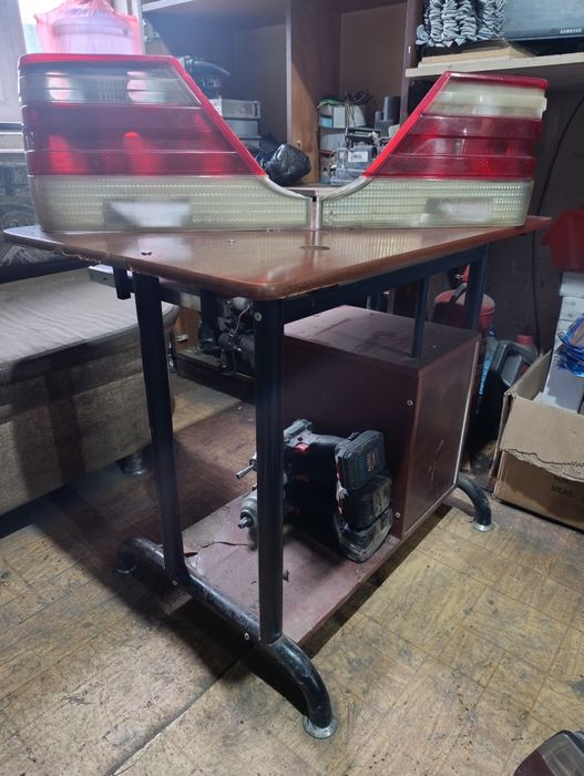 Задняя оптика на Мерседес