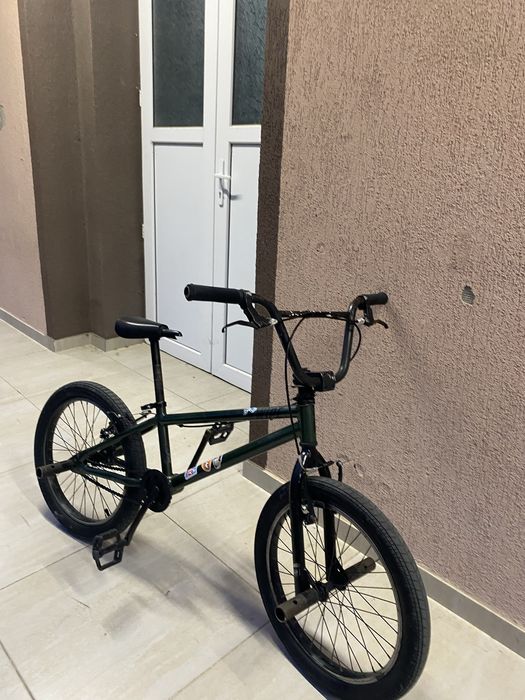 Vand bmx cu peguri