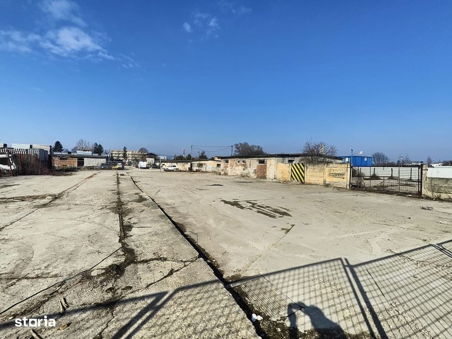 Inchiriere platforma betonata, 2000 mp + cladire 130mp