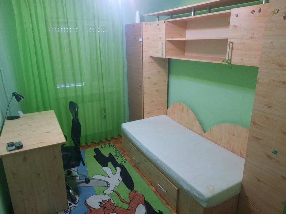 Închiriez apartament cu 3 camere Lugoj