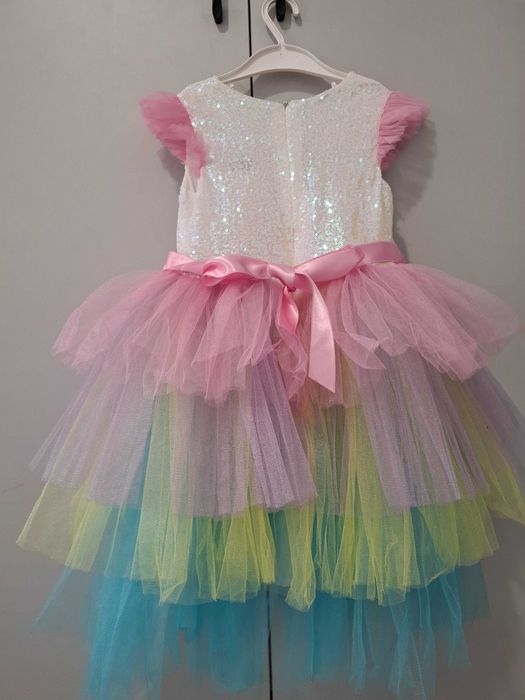 Праздничное нарядное платье