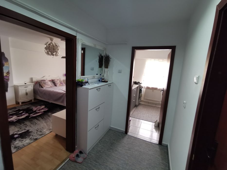 Ofer spre închiriere garsoniera în cartier Sagricom