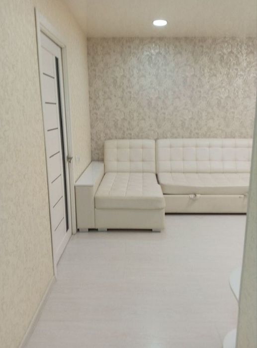 Аренда Чиланзар 2 2в3 2 этаж Кирпич.