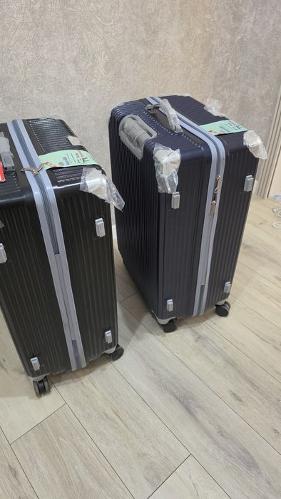 Чемодан новый большой