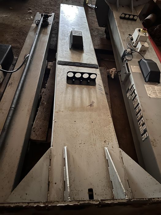 Elevator auto 2 coloane 6.5 tone Rotary SPO65M