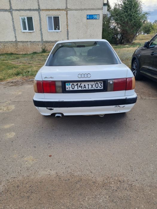 Срочно Продам машину Ауди б4 80