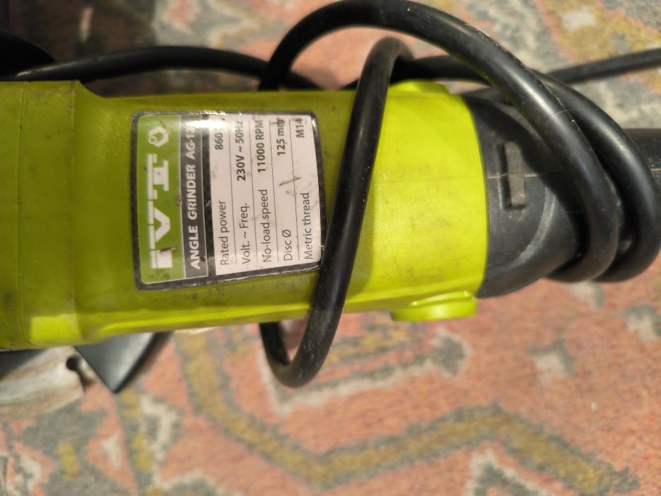 Электроинструмент: болгарка, дрель