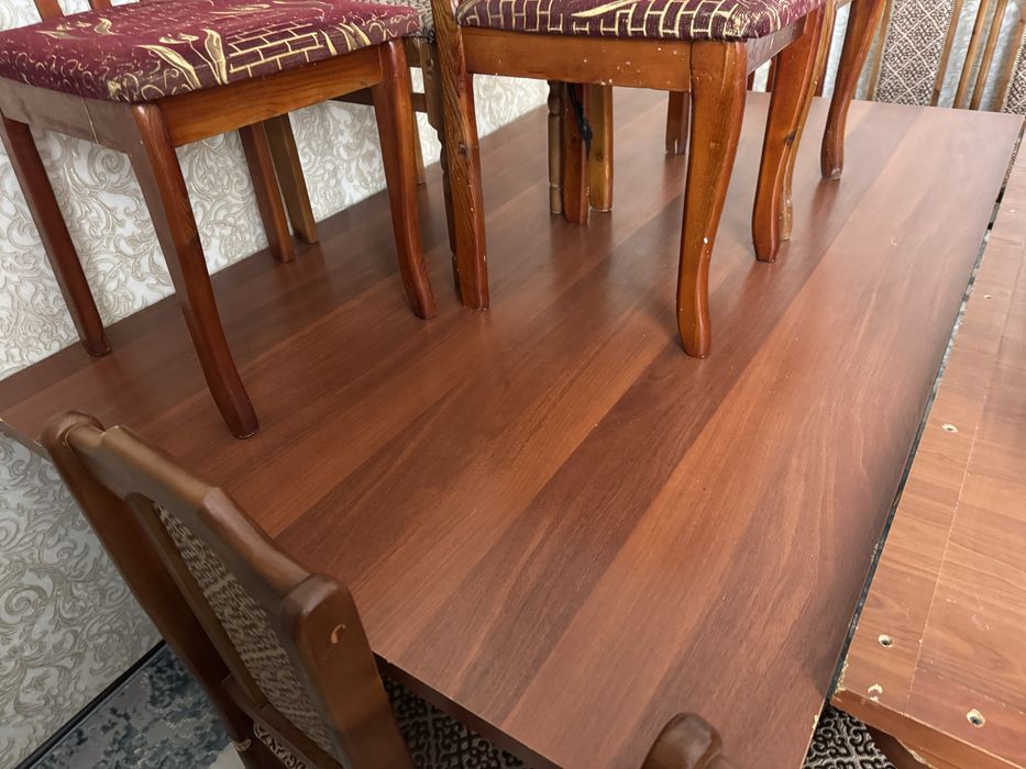 стол    и       стулья