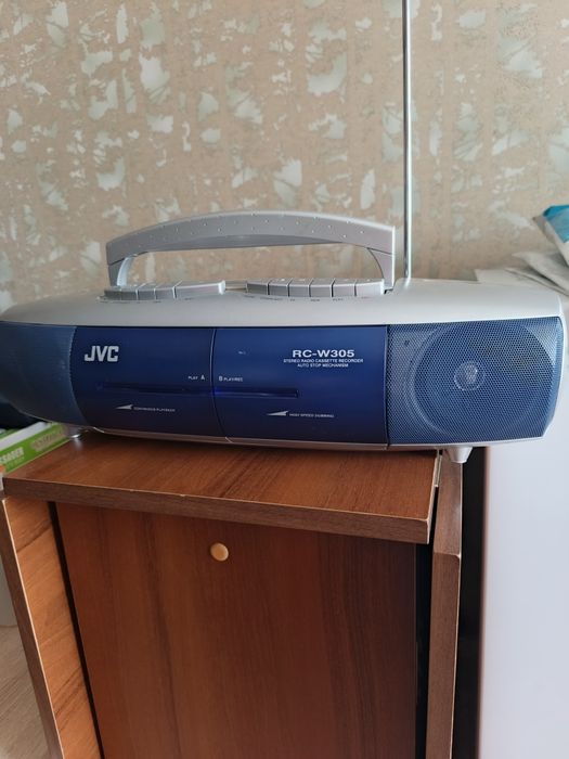 Блютуз колонка в ретро стиле