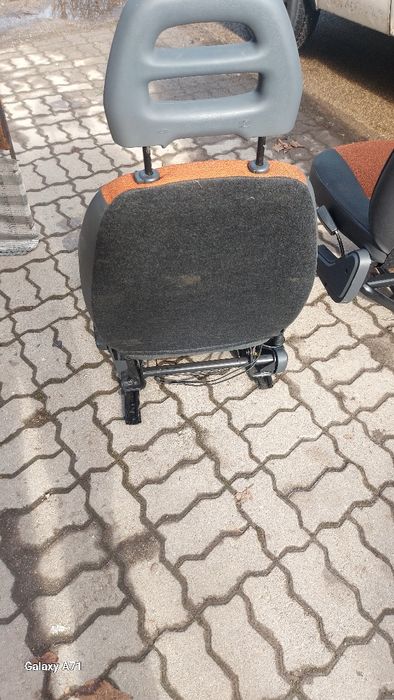Продавам седалки комлект