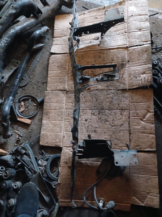 Телевизор Ауди В4 привозной