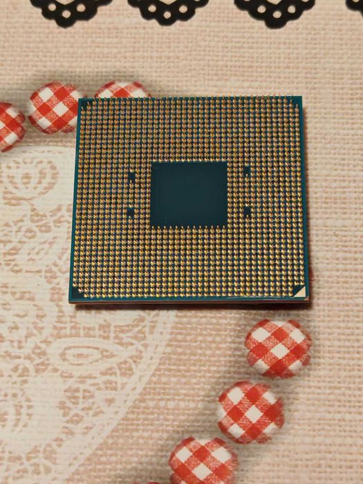 Процесор AMD Ryzen 7 1700X – мощен 8-ядрен процесор, перфектна работа