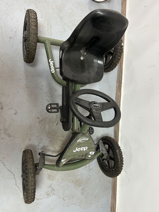 Kart pt copii Jeep