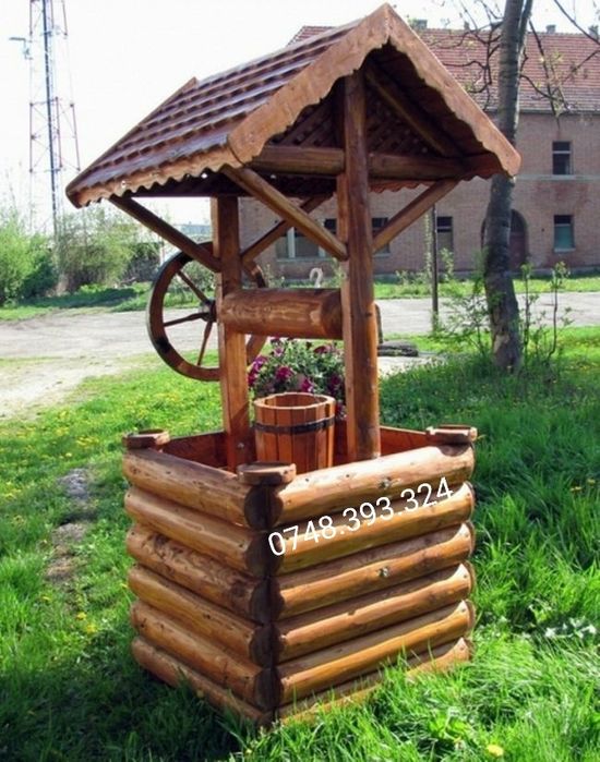 Fântână  din lemn masiv  cismea  put