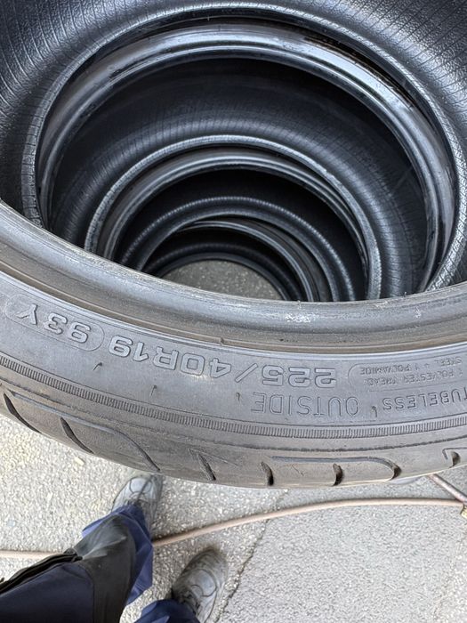 Amvelope de vara 225 40r19 cu 255 35 r19 goodyear .