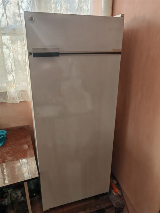 Холодильник.    .      .