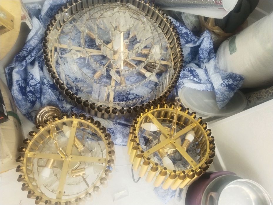 люстра сатылады почти новый