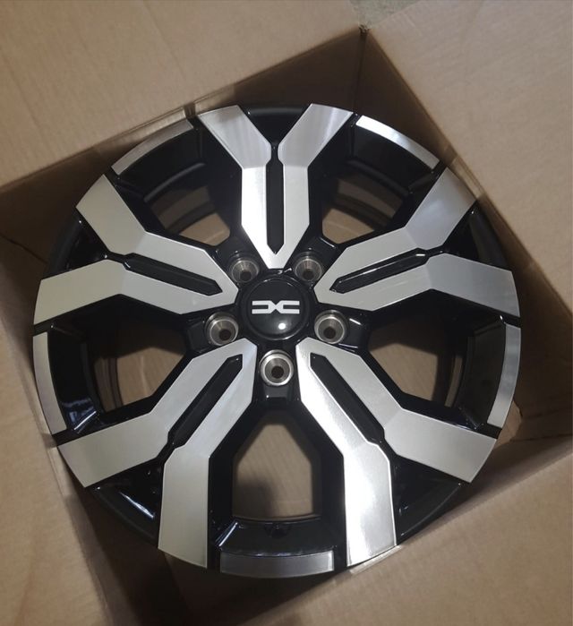 Vând Jante Originale  Dacia Duster Nissan Renaut Suzuki  5x114.3 R17