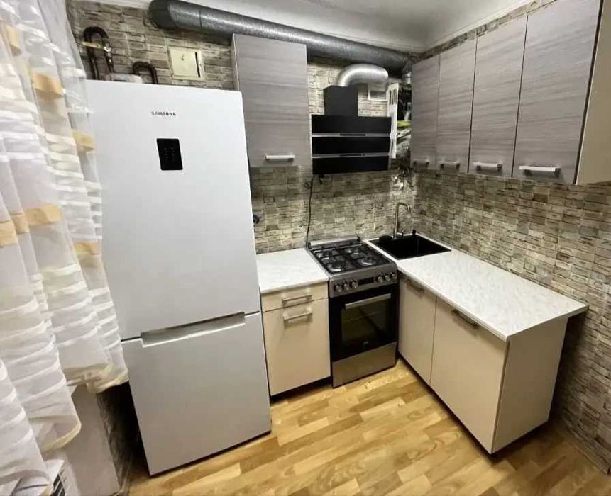 Дава се под наем Двустаен апартамент в София, Зона Б-18 - 65 кв.м за 433.5 € - Снимка #3