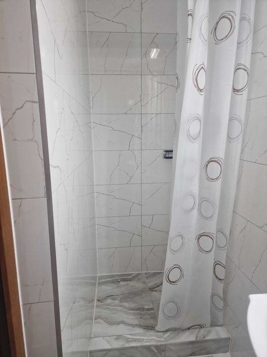 Închiriez Garsoniera!