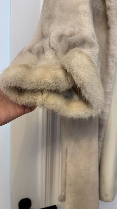 Продам норковую шубу