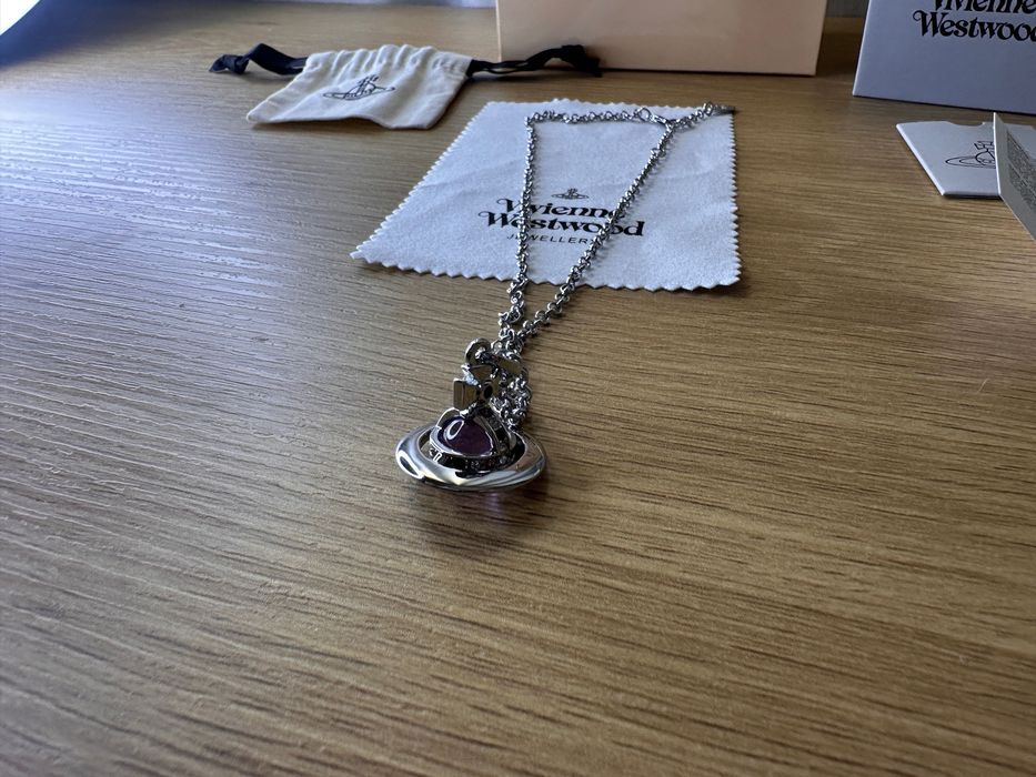 Colier Vivienne Westwood ”world’s end orb”, bilă mov, argintiu mic