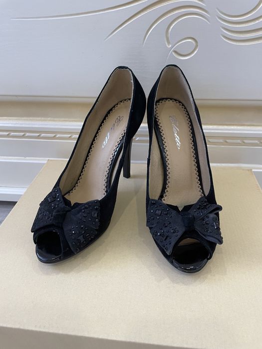 Замшевые туфли