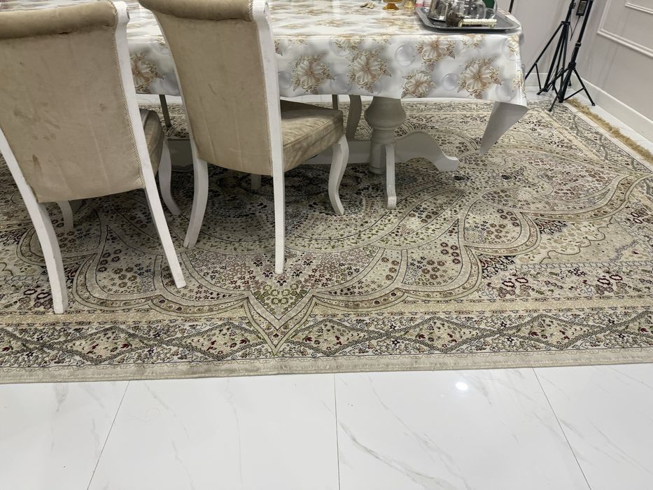 Срочна столы и стулья