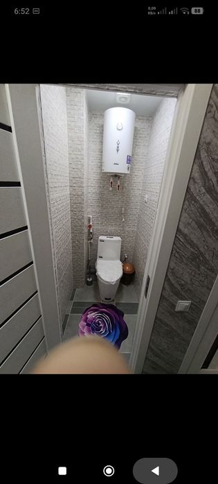 Продается квартира ориентир 7 микраен. Однако местная 3 этаж 45 кв