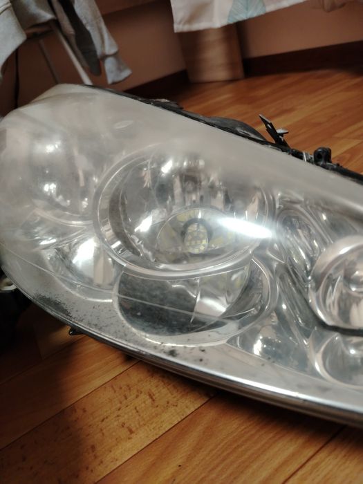Фары Peugeot 308