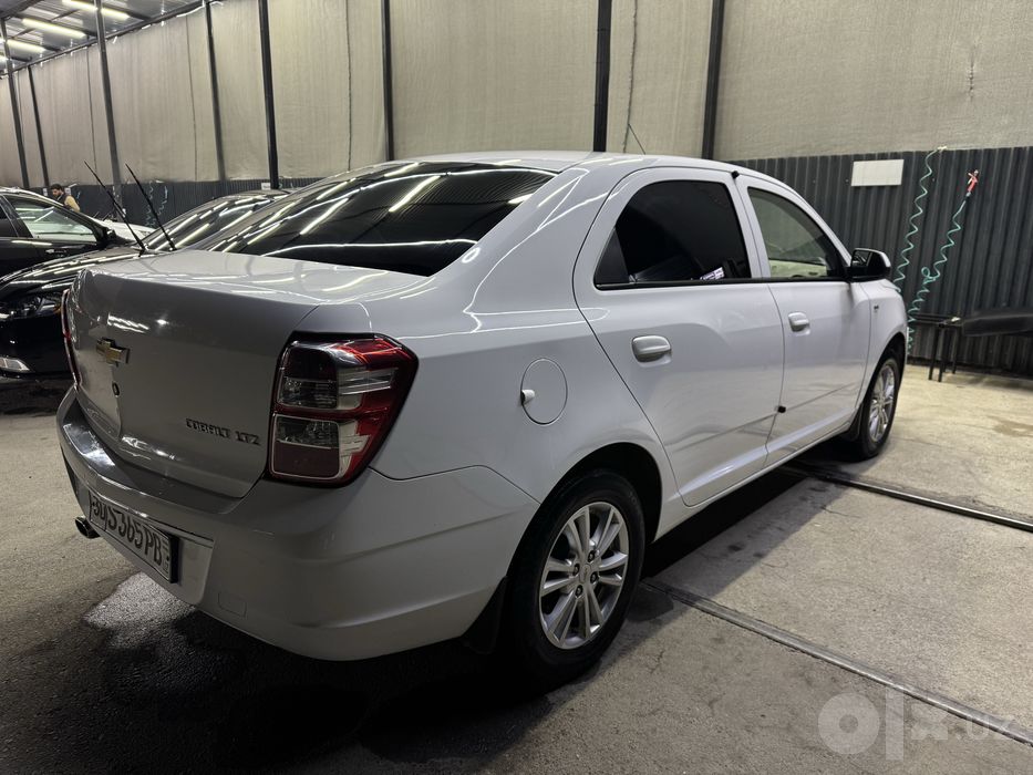 Cobalt oq sotiladi