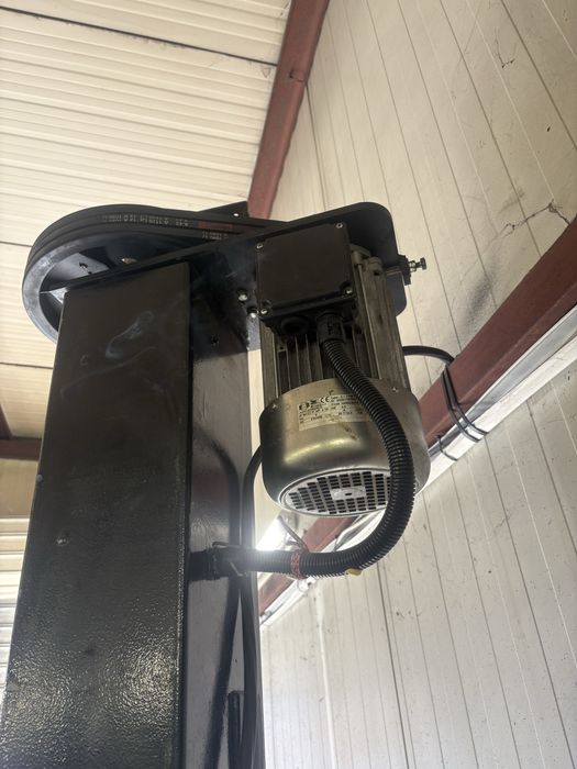 Винтов подемник