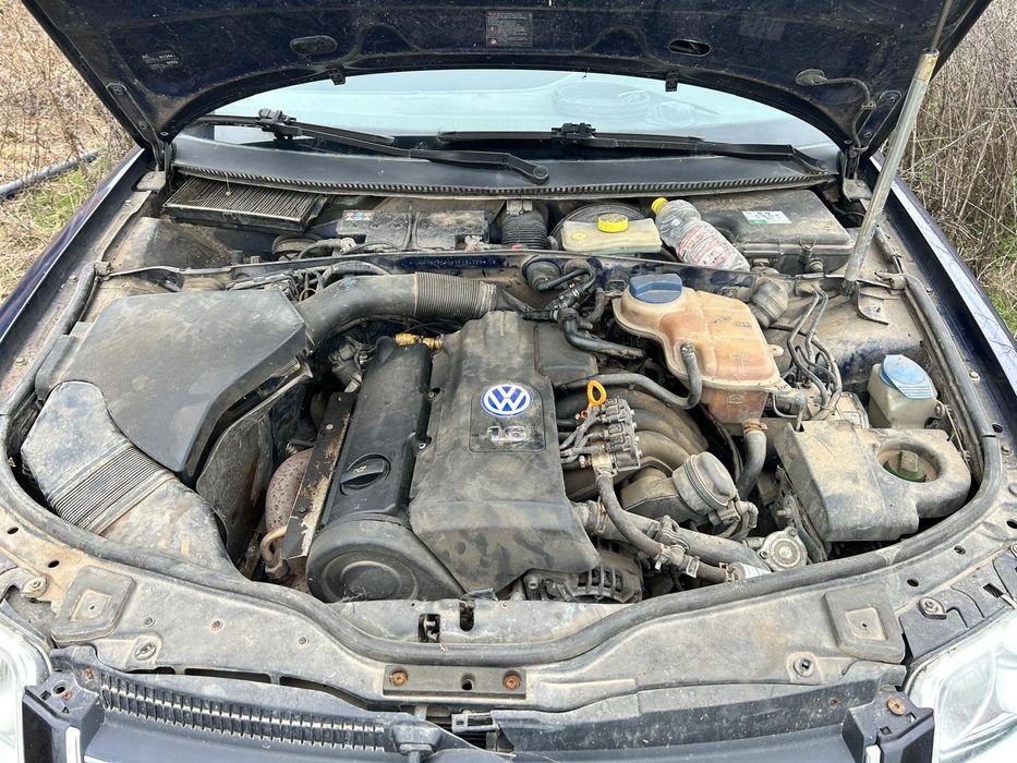 Vand/dezmembrez vw passat 2003 1.6Benzina+GPL