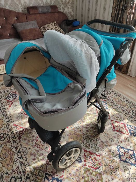 Продам трансформер коляска