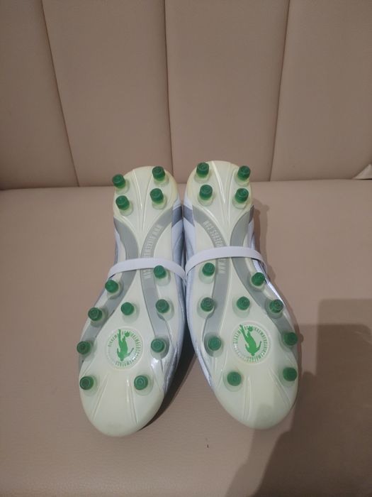 Vând Ghete de fotbal Bikkembergs Tirosengo FG, fabricate în Italia.