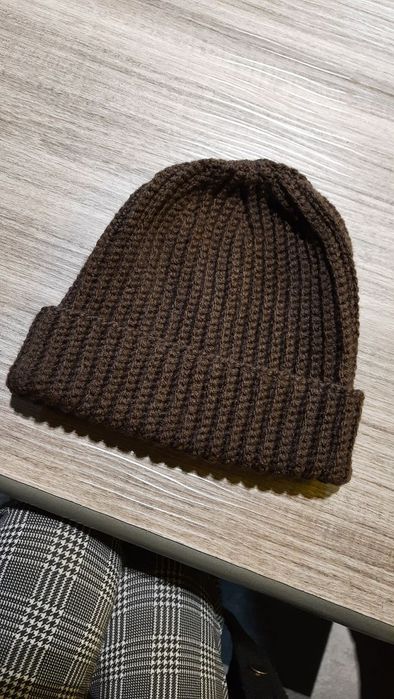 Продаю шапки вязаные