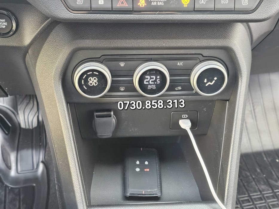 Lampa Dacia lampa torpedou Priza Usb camera video marsarier Dacia