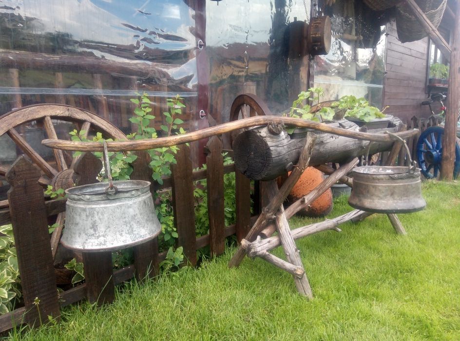 Бакъри, менци, котли с кобилица