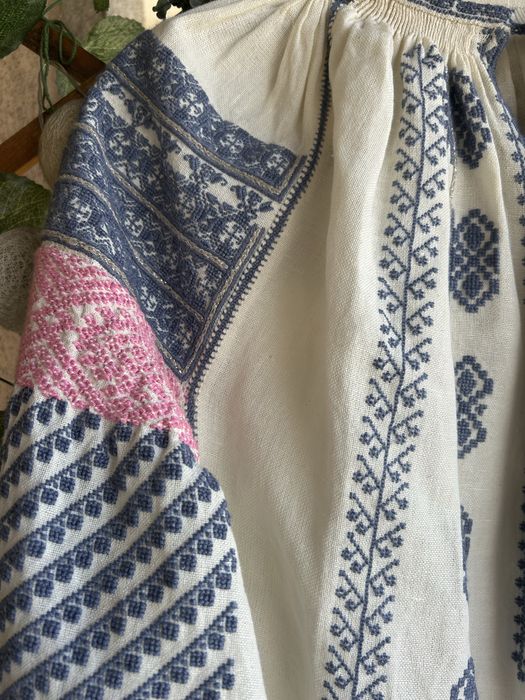 Ie traditionala romaneasca