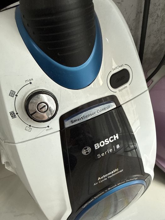 Пылесос Bosch Serie 8