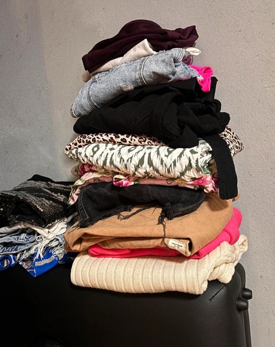 Donez haine de dama/ copii / bărbat