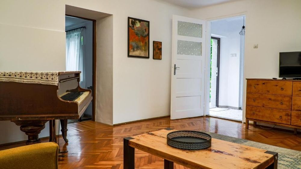 Apartament de închiriat