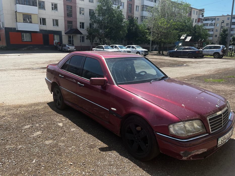 Продам мерседес с180