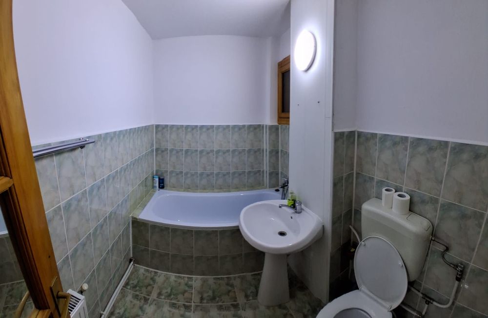 Vând apartament 3 camere 2 băi– 70 mp utili – Etaj 1 – Fălticeni, zona